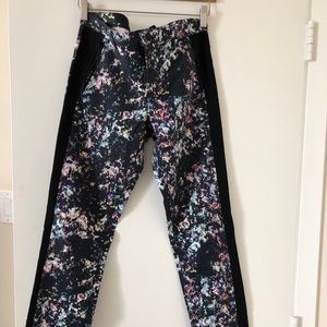 Skinny pants